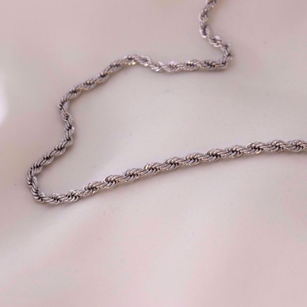 curled-plain-chain-silver-sute-jewelry