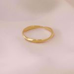 Picture of Wind thin ring | golden