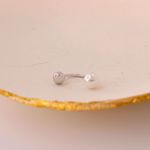 Imagem de Minimal pearl piercing | silver