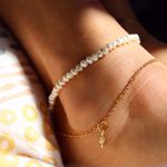 Imagem de Pearls ankle bracelet