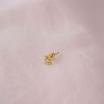 Picture of Sun stud earring | golden