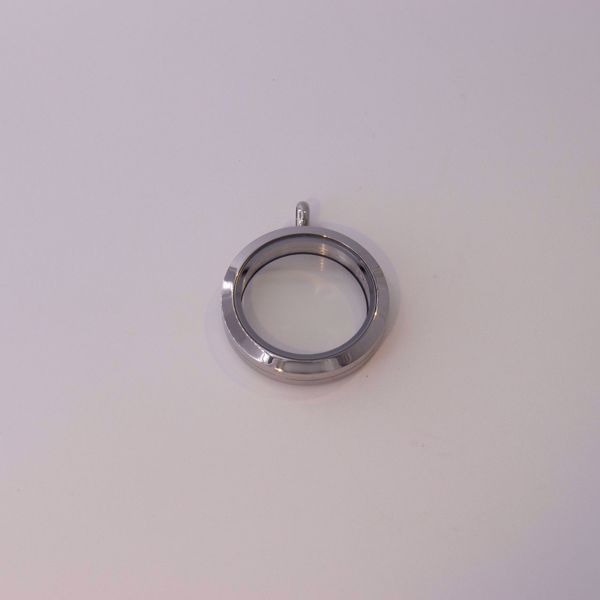 Picture of Locket pendant 30mm | silver