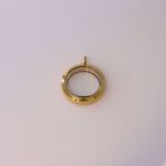 Picture of Locket pendant 30mm | golden