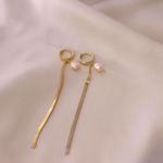Picture of Camile hoop earrings | golden