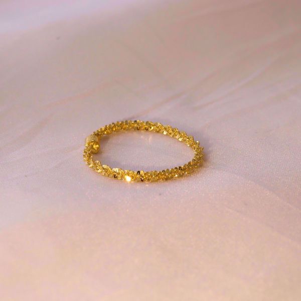 Picture of Aria ring | golden