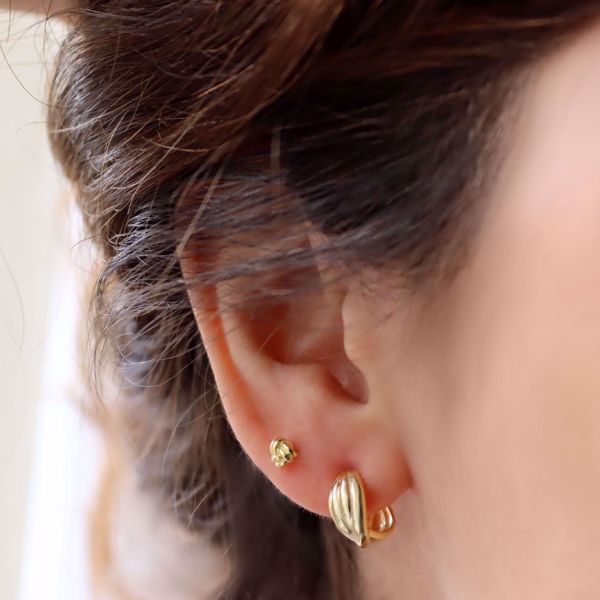 Imagem de Madalena hoop earrings | golden