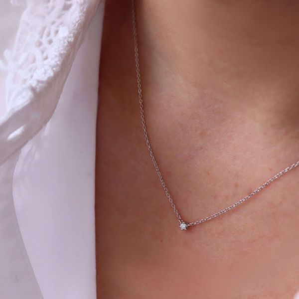 Picture of Minimal shine necklace | silver
