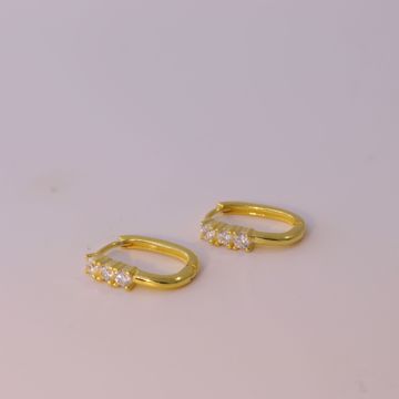 Picture of Molly huggie earring | golden