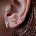 Picture of Petals piercing | golden