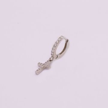 Imagem de shine and cross silver huggie earring